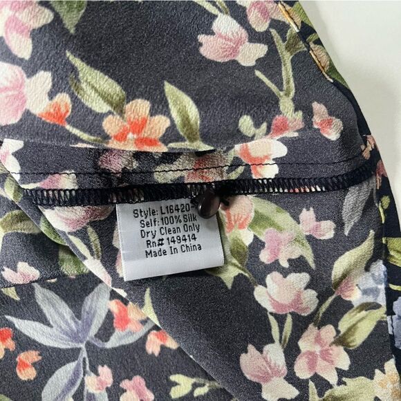 Johnny Was Silk Floral Blouse Small - Picture 5 of 7